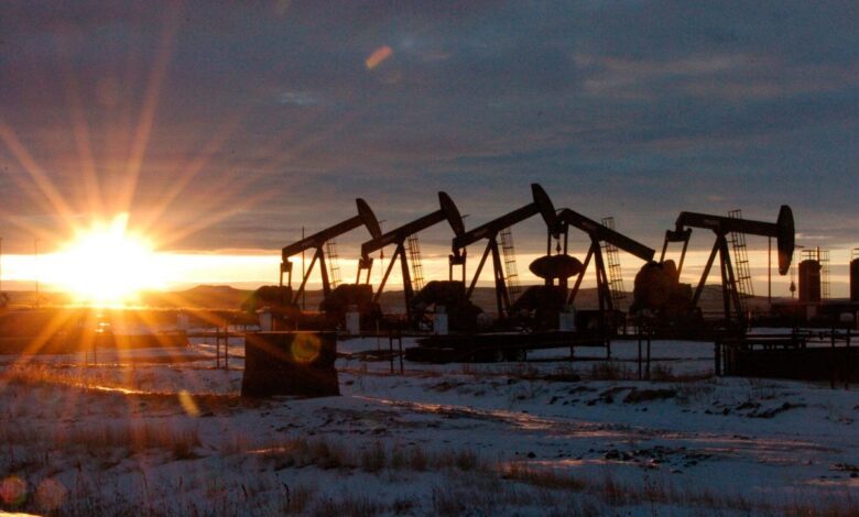 oil pumps NorthDakota AP HI .jpeg